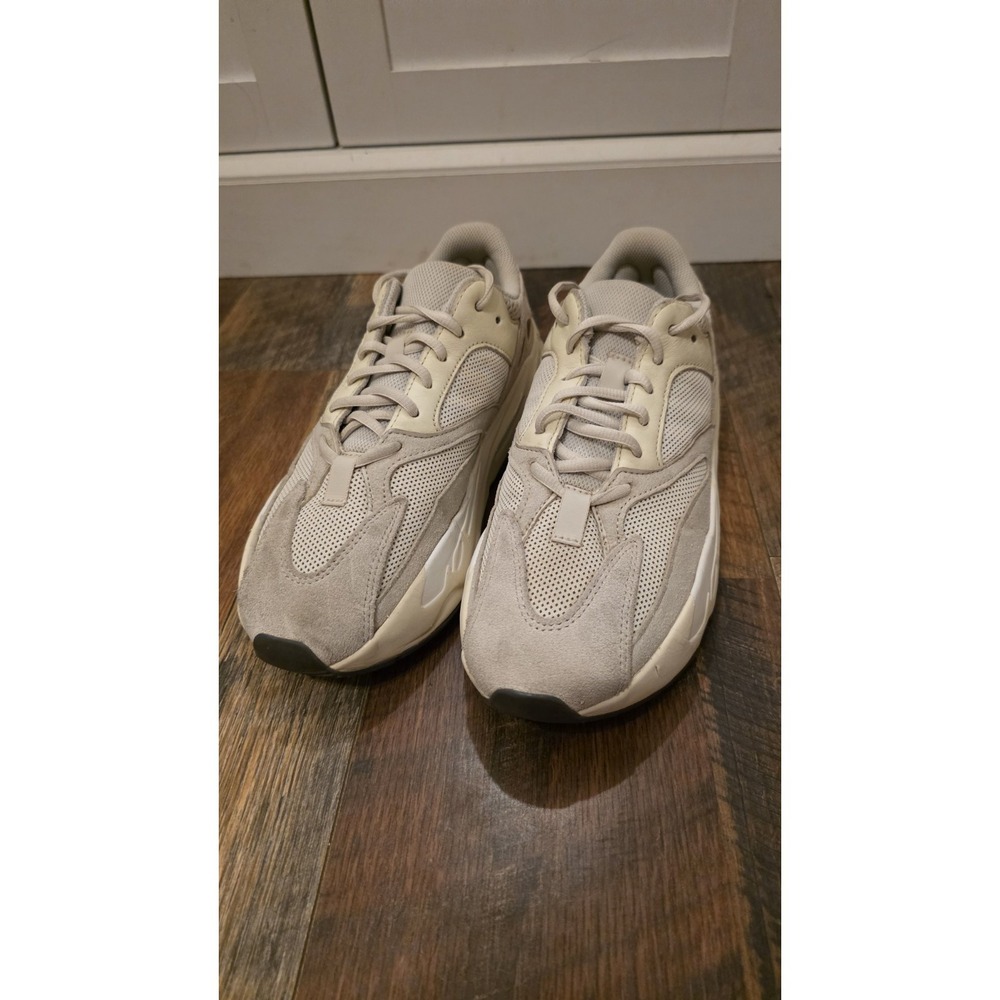 RARE Men's Adidas Yeezy Boost 700 V2 350 Analog SZ 7.5 EG7596 - Picture 3 of 8